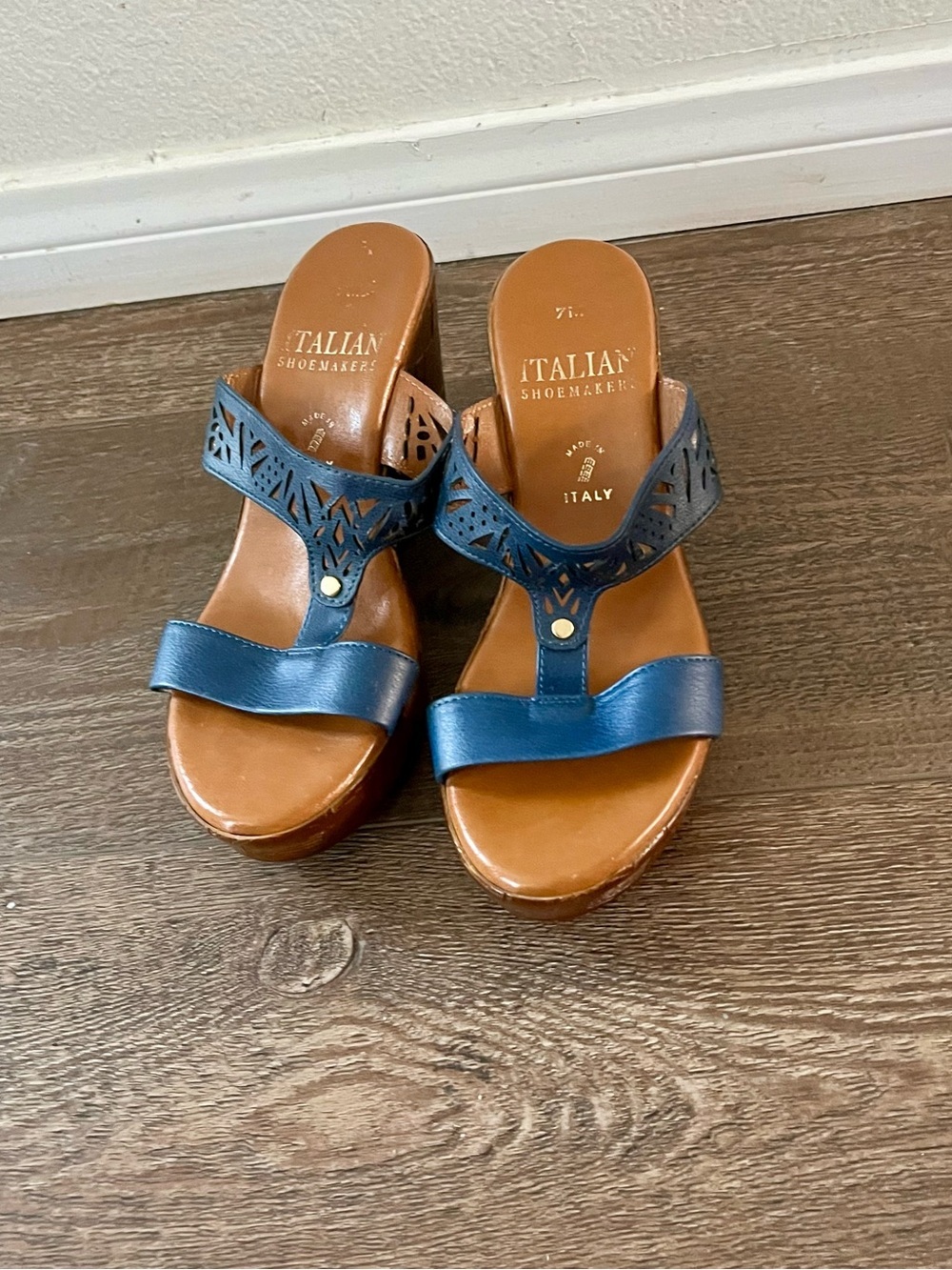 Italian Shoemakers Navy Blue Leather Wedge Sandals